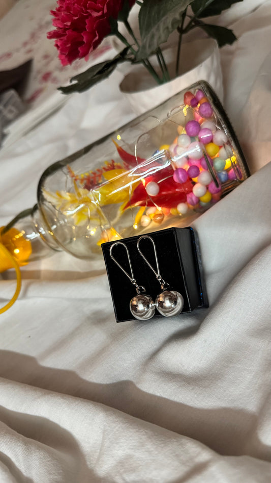 Drop earrings