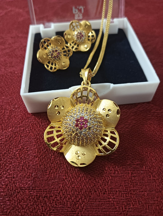 Gold plated necklace set